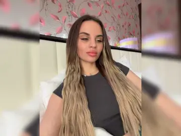 LedyMiya  live sex cam