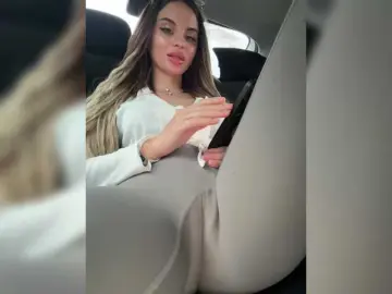 LedyMiya  live sex cam