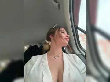 LedyMiya  live sex cam