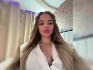 LedyMiya  live sex cam