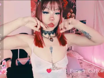 Sweetred11  live sex cam