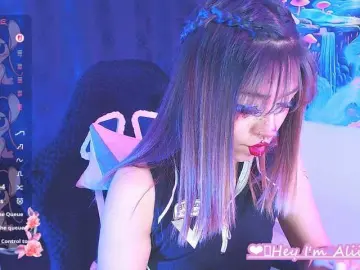 Sweetred11  live sex cam