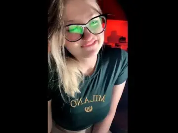 Irisachka  live sex cam