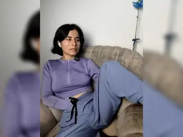 Katiae  live sex cam