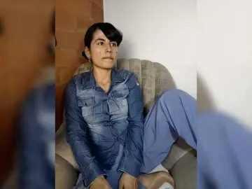 Katiae  live sex cam