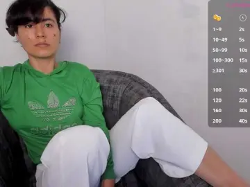 Katiae  live sex cam