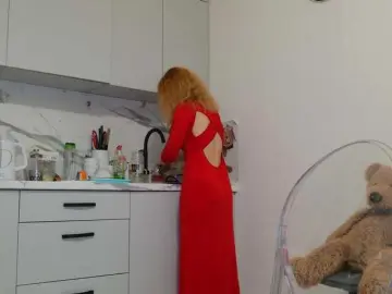 Ladybigsmile  live sex cam