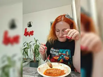 Ladybigsmile  live sex cam