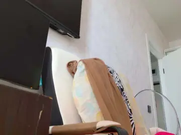 Ladybigsmile  live sex cam