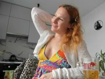 Ladybigsmile  live sex cam