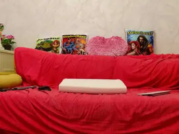 Ladybigsmile  live sex cam