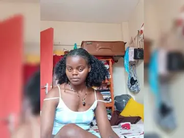 Missy  live sex cam