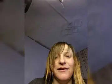 Uragankatrin  live sex cam