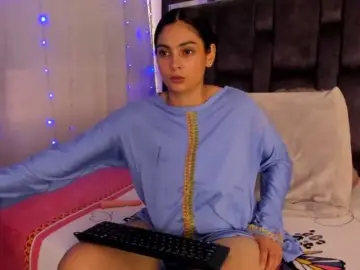 AlanaNova  live sex cam