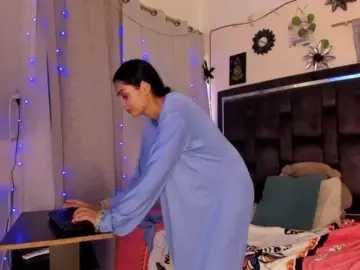 AlanaNova  live sex cam