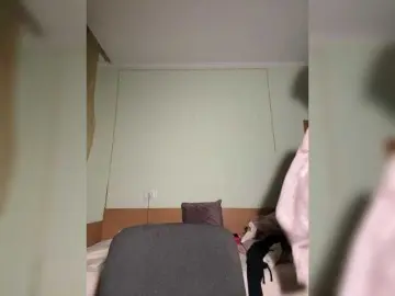 BabyfaceVixen1  live sex cam