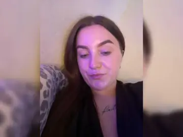 Kisaaac  live sex cam