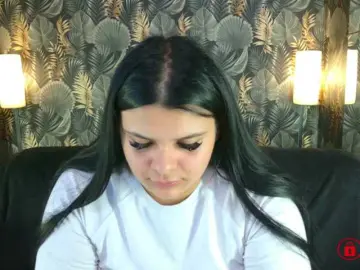 MadyMOAN  live sex cam