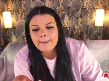 MadyMOAN  live sex cam
