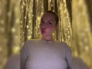 Natalymoodhot  live sex cam