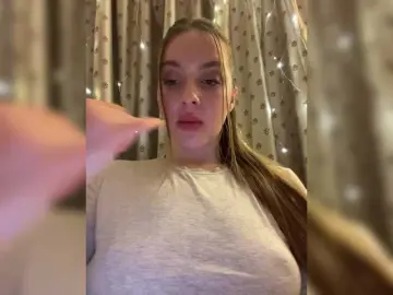 Natalymoodhot  live sex cam