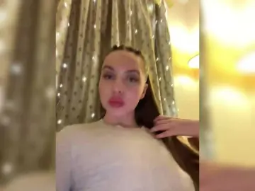 Natalymoodhot  live sex cam