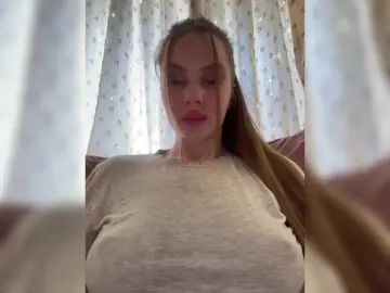 Natalymoodhot  live sex cam