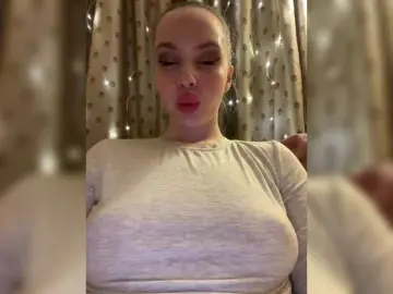 Natalymoodhot  live sex cam