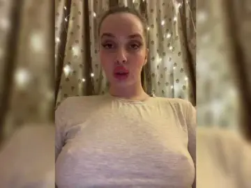 Natalymoodhot  live sex cam