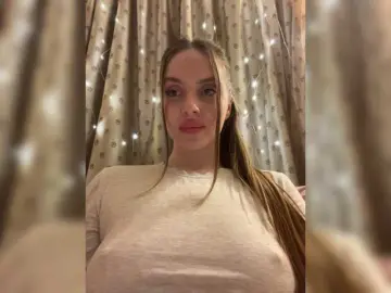 Natalymoodhot  live sex cam