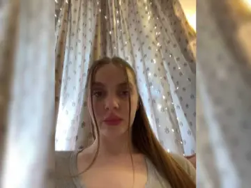 Natalymoodhot  live sex cam