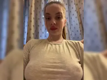 Natalymoodhot  live sex cam