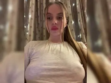 Natalymoodhot  live sex cam