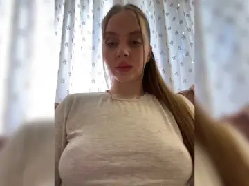 Natalymoodhot  live sex cam