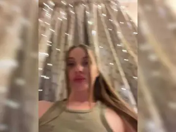 Natalymoodhot  live sex cam
