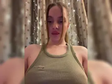 Natalymoodhot  live sex cam