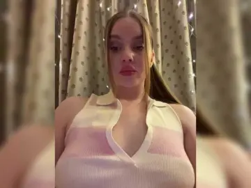 Natalymoodhot  live sex cam
