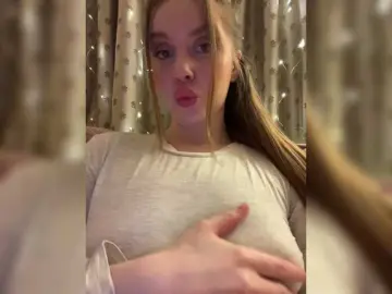 Natalymoodhot  live sex cam