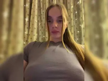 Natalymoodhot  live sex cam