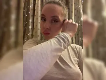 Natalymoodhot  live sex cam
