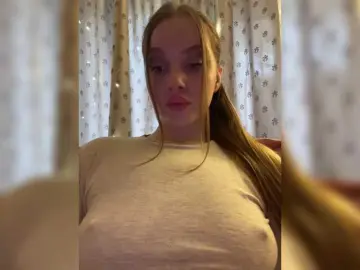 Natalymoodhot  live sex cam