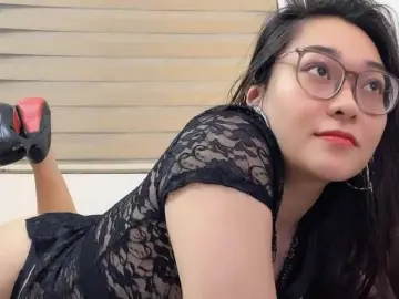 Selena295  live sex cam