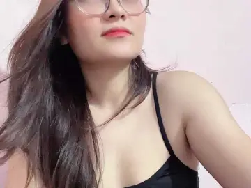 Selena295  live sex cam