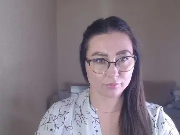 Bigstarxxx  live sex cam