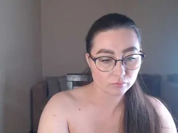 Bigstarxxx  live sex cam