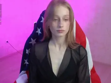 Cyyberwhore  live sex cam