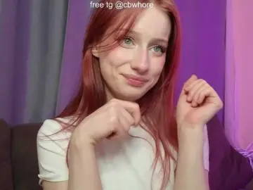 Cyyberwhore  live sex cam