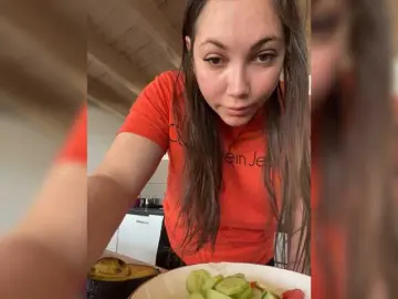 Koshechka1992  live sex cam