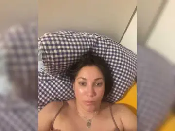 Koshechka1992  live sex cam