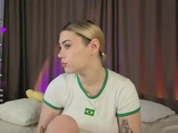 Mirabellashake1  live sex cam